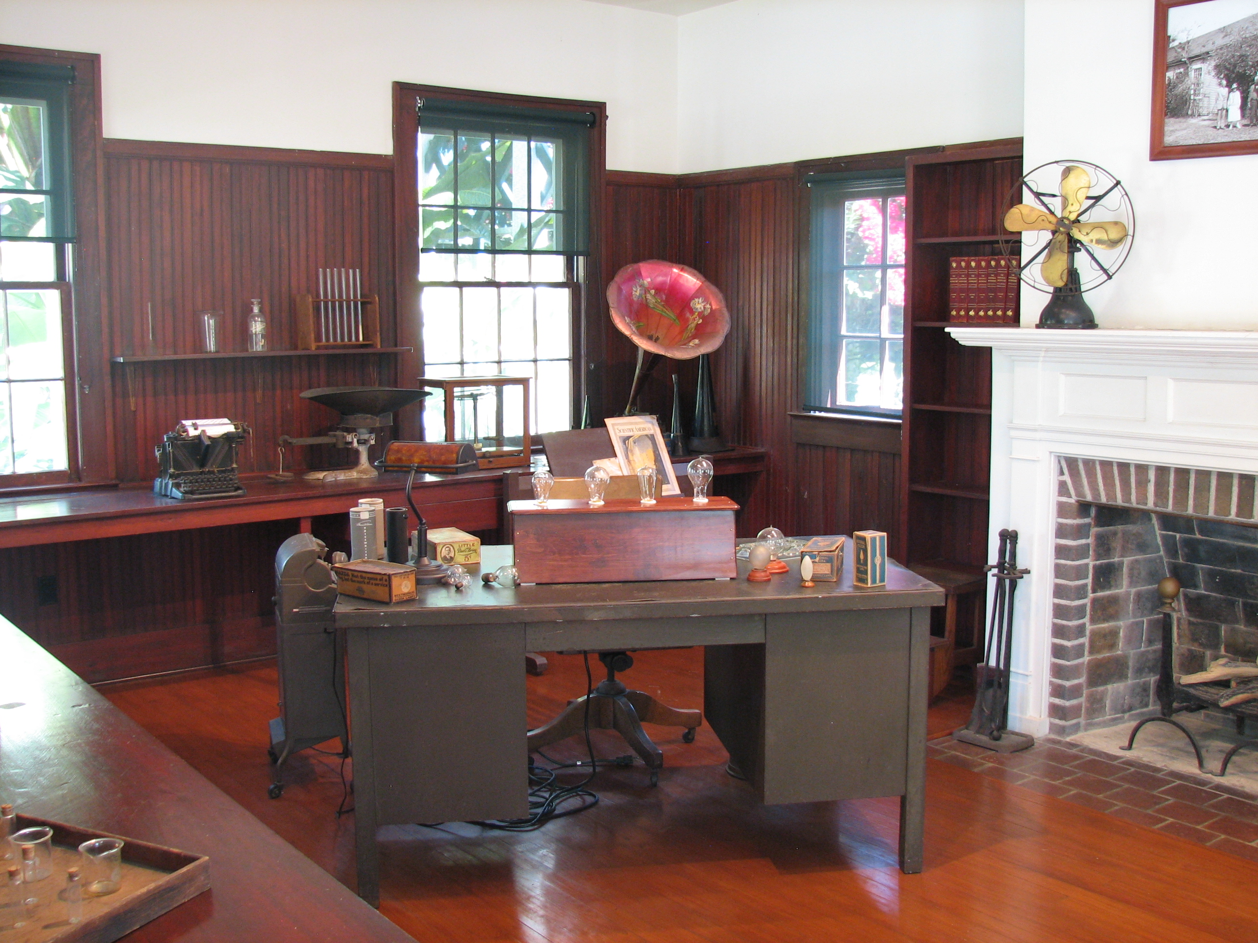 Edison's Small Office/Lab